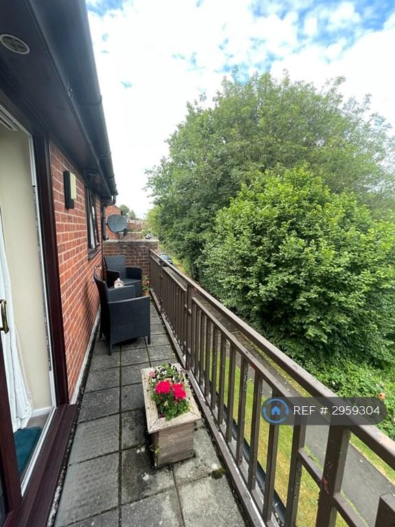 House Beaulieu Close in Wyre Forest