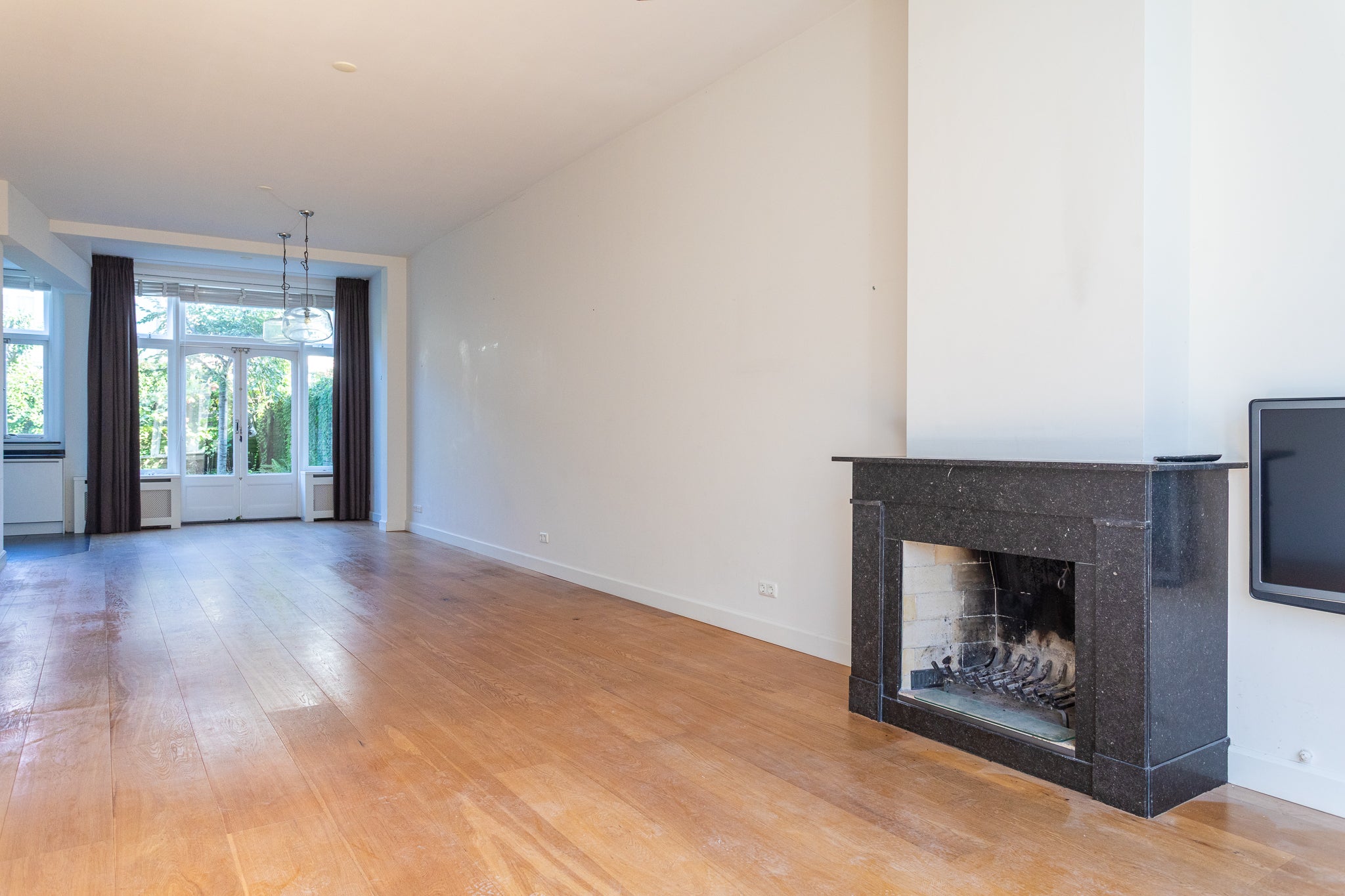 Tussenwoning te koop: Bentinckstraat 141, 'S-Gravenhage