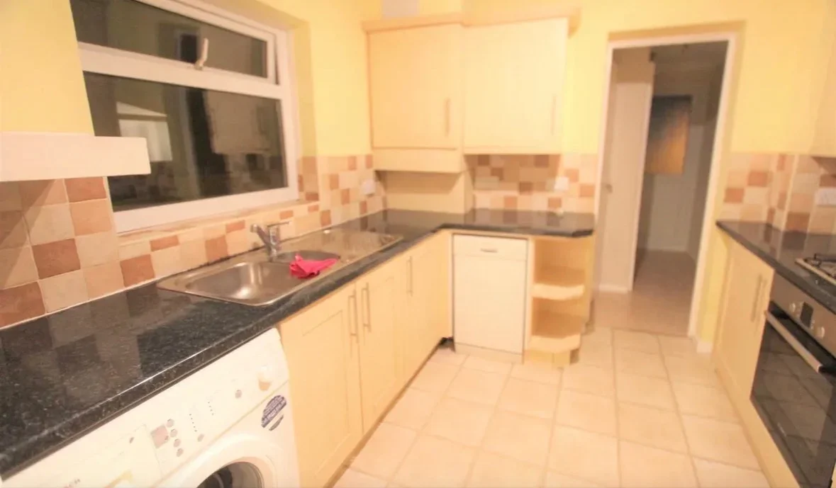 Flat Lea Road in Greater London