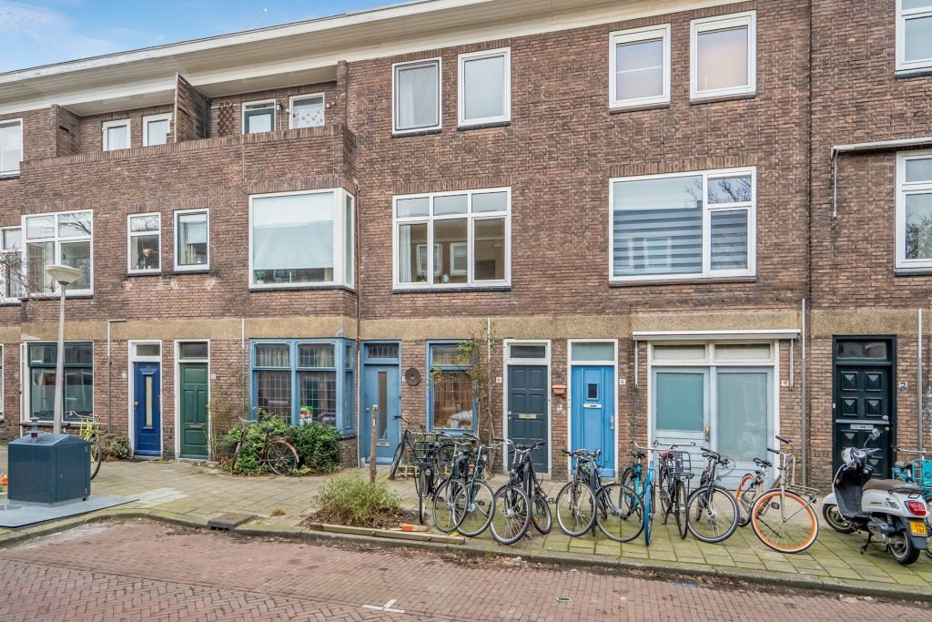 Isaäk Hoornbeekstraat