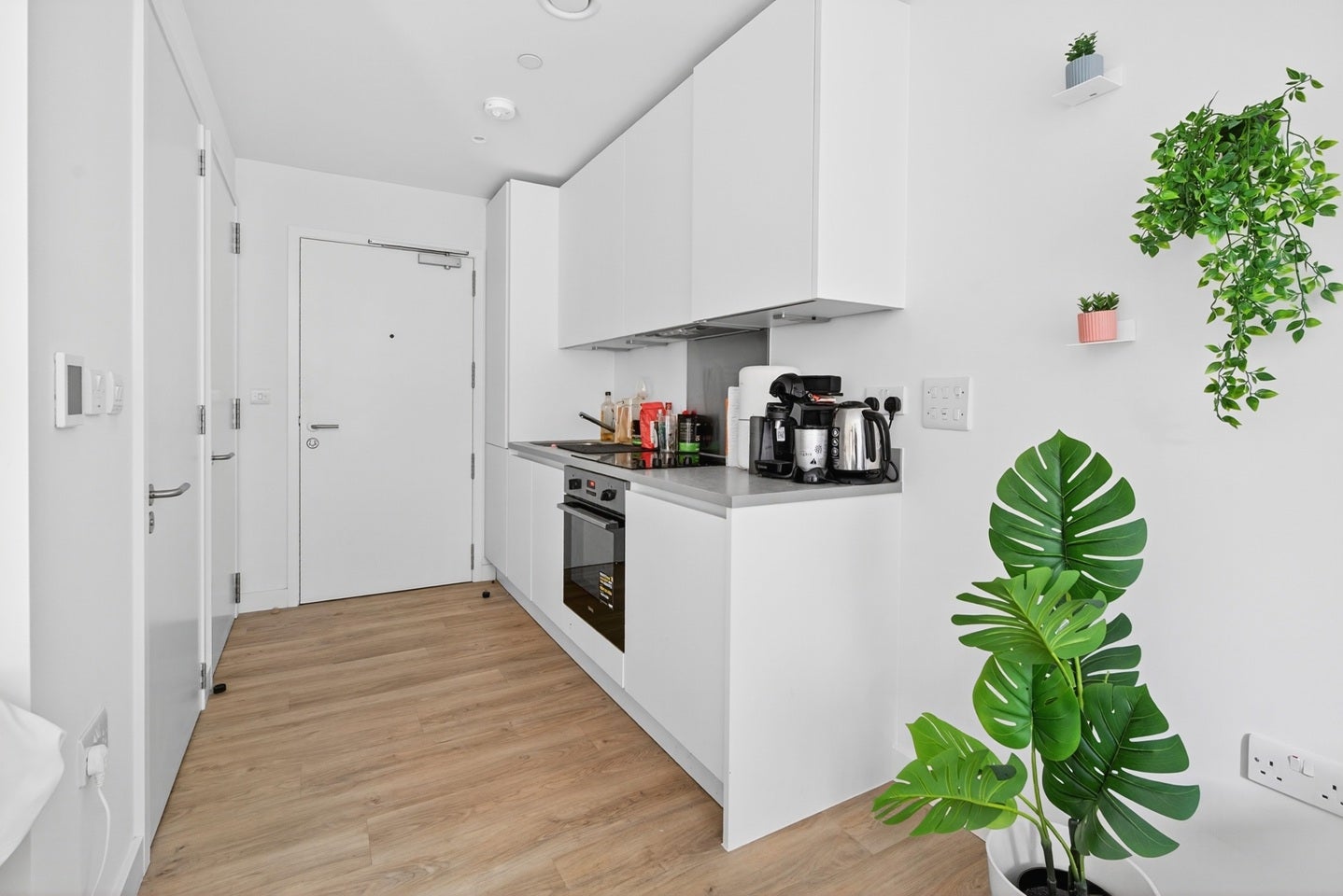 Flat Lewis Cubitt Walk in Greater London