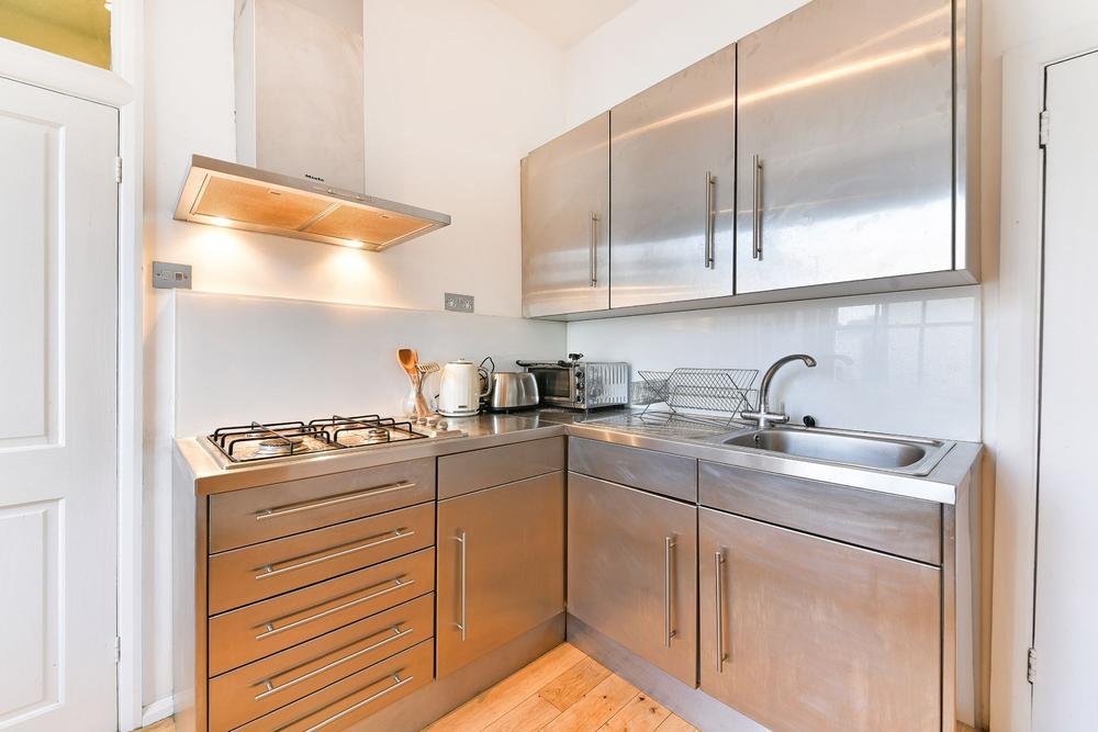 Flat Conduit Place in City of Westminster