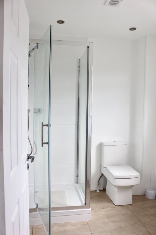 Room Flamsteed Heights in Crawley