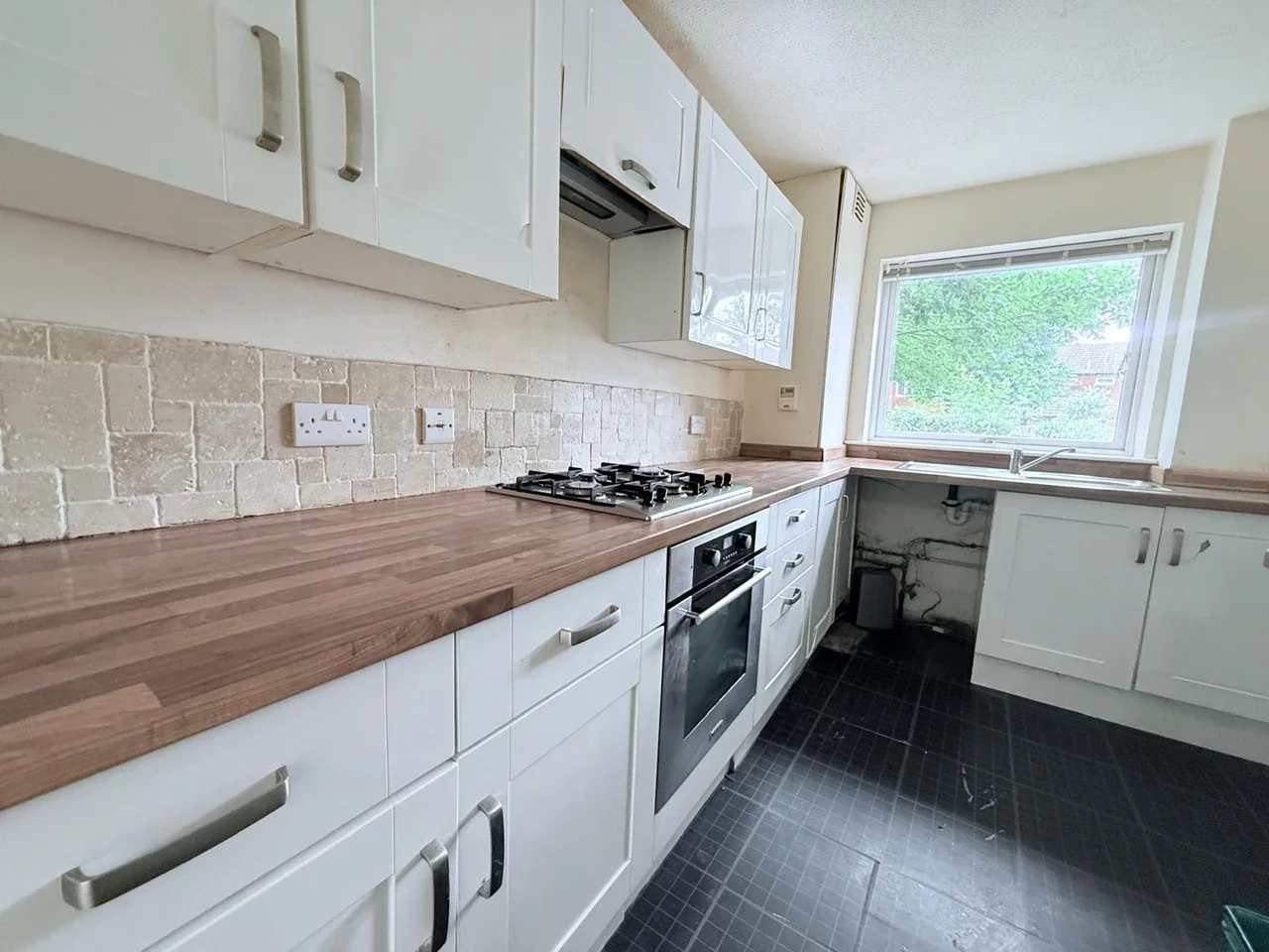 House Marlfield Close in Preston