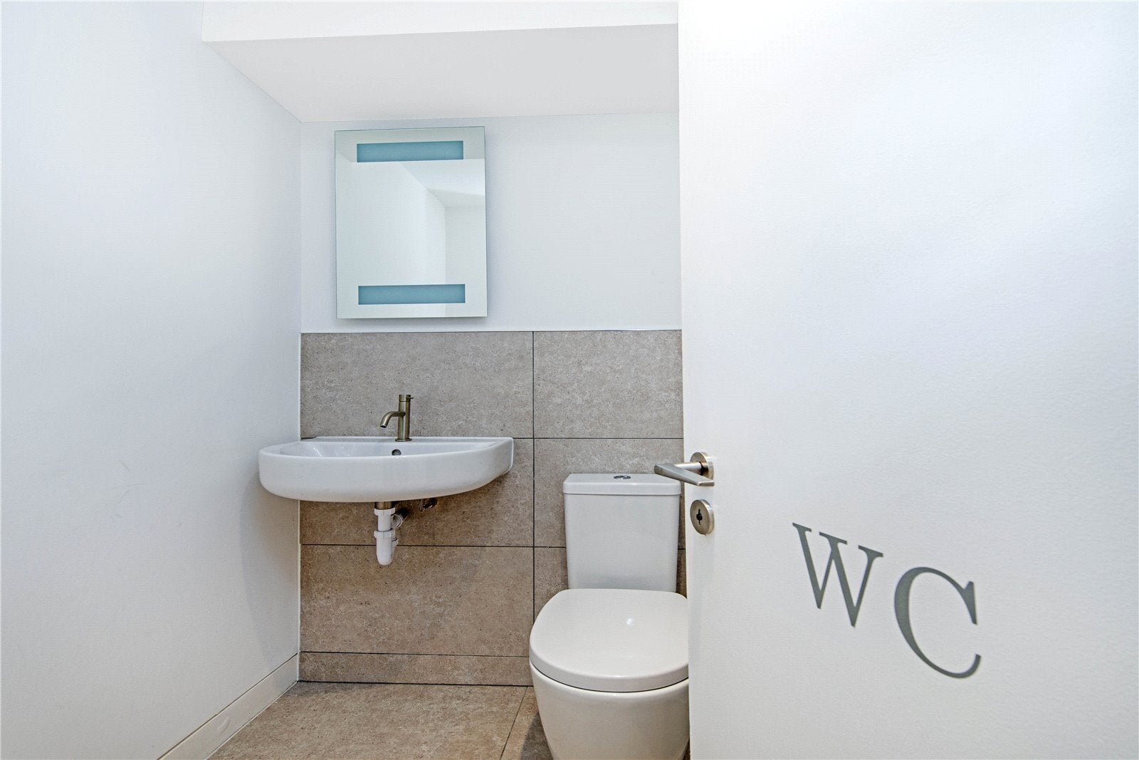 Room Udall Street in City of Westminster