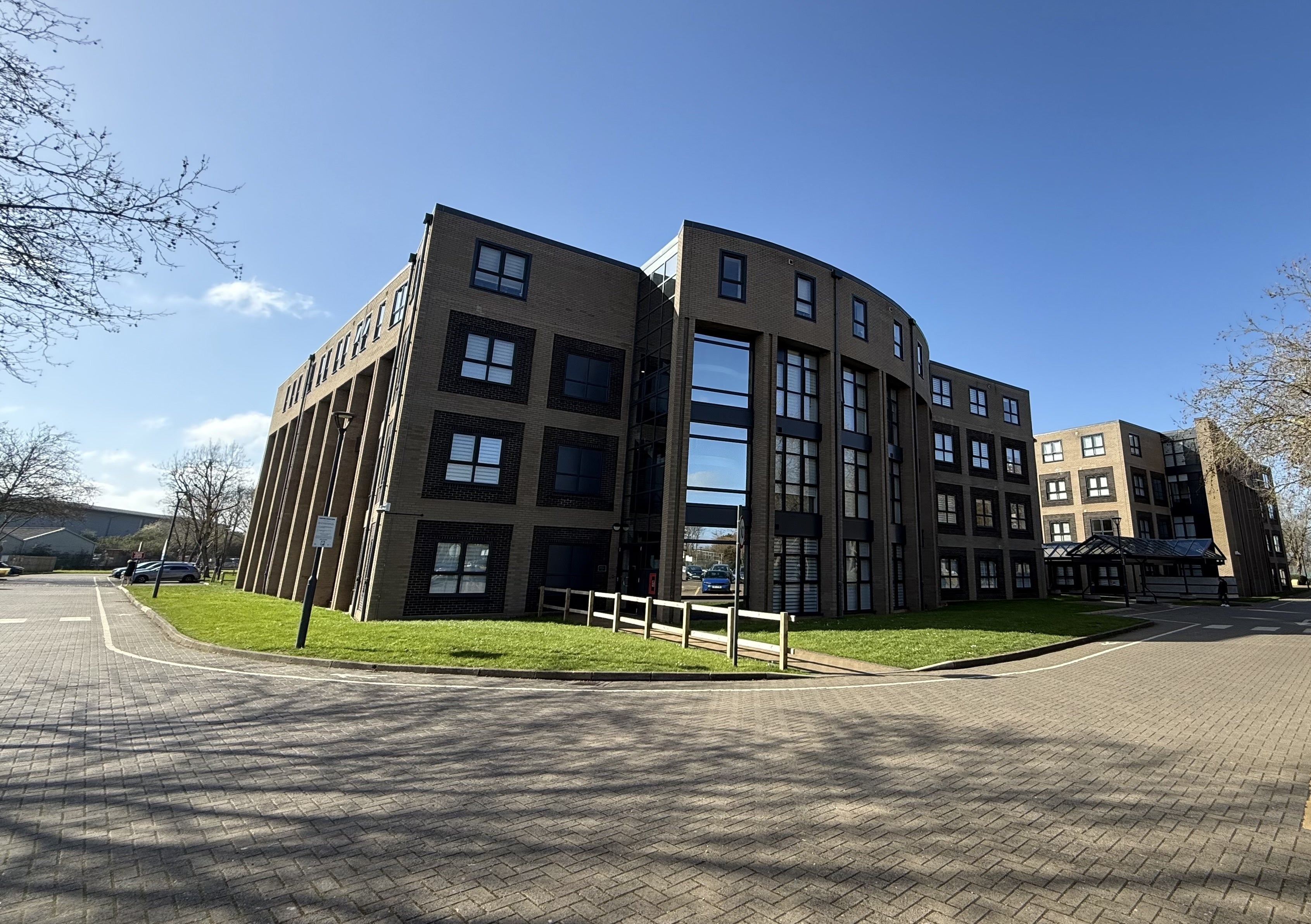 Flat North Star Avenue in Swindon