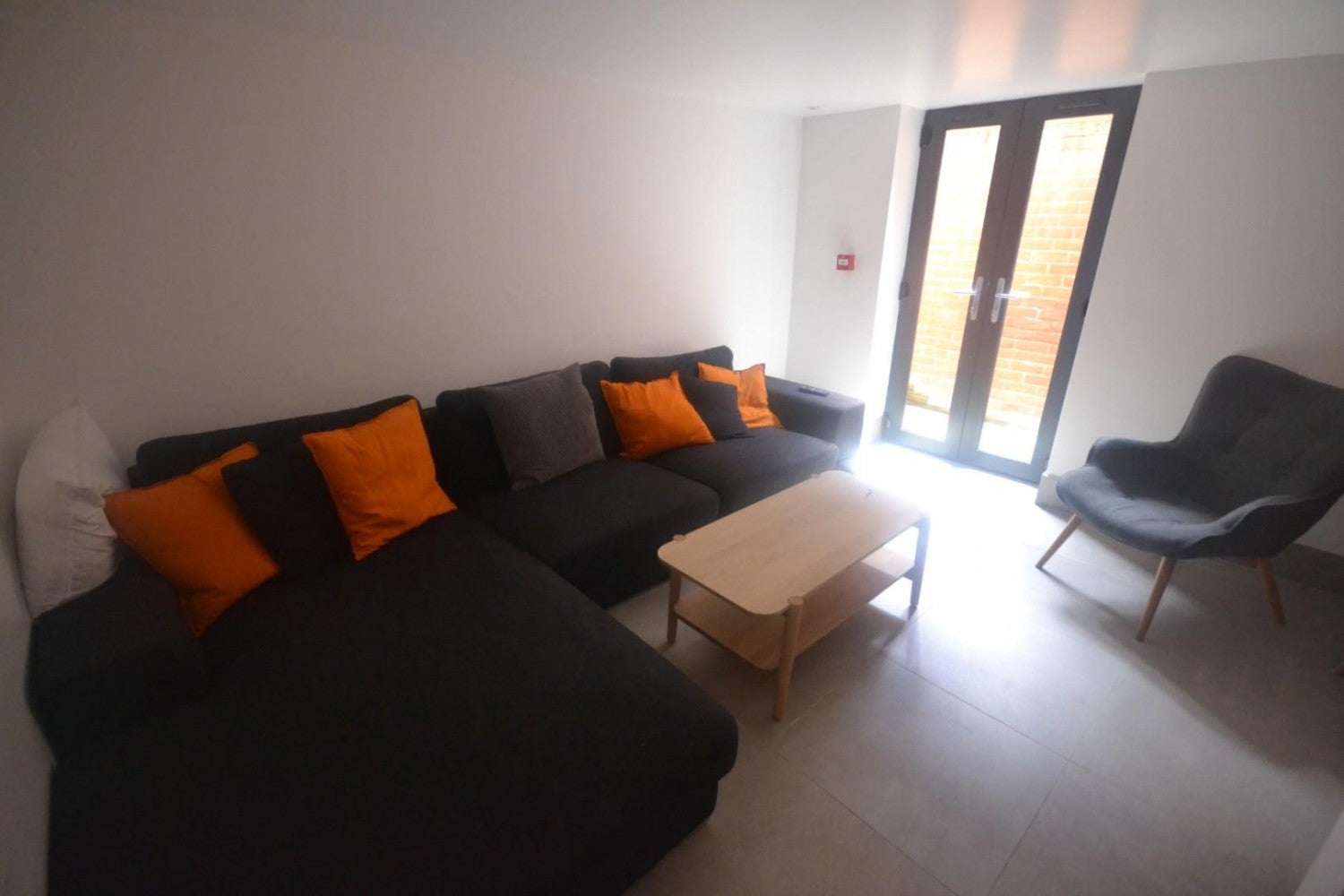 Room Craven Road in Reading