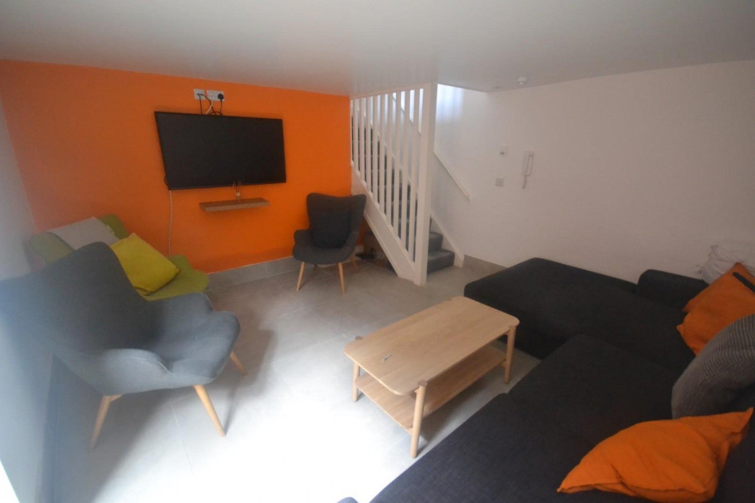 Room Craven Road in Reading