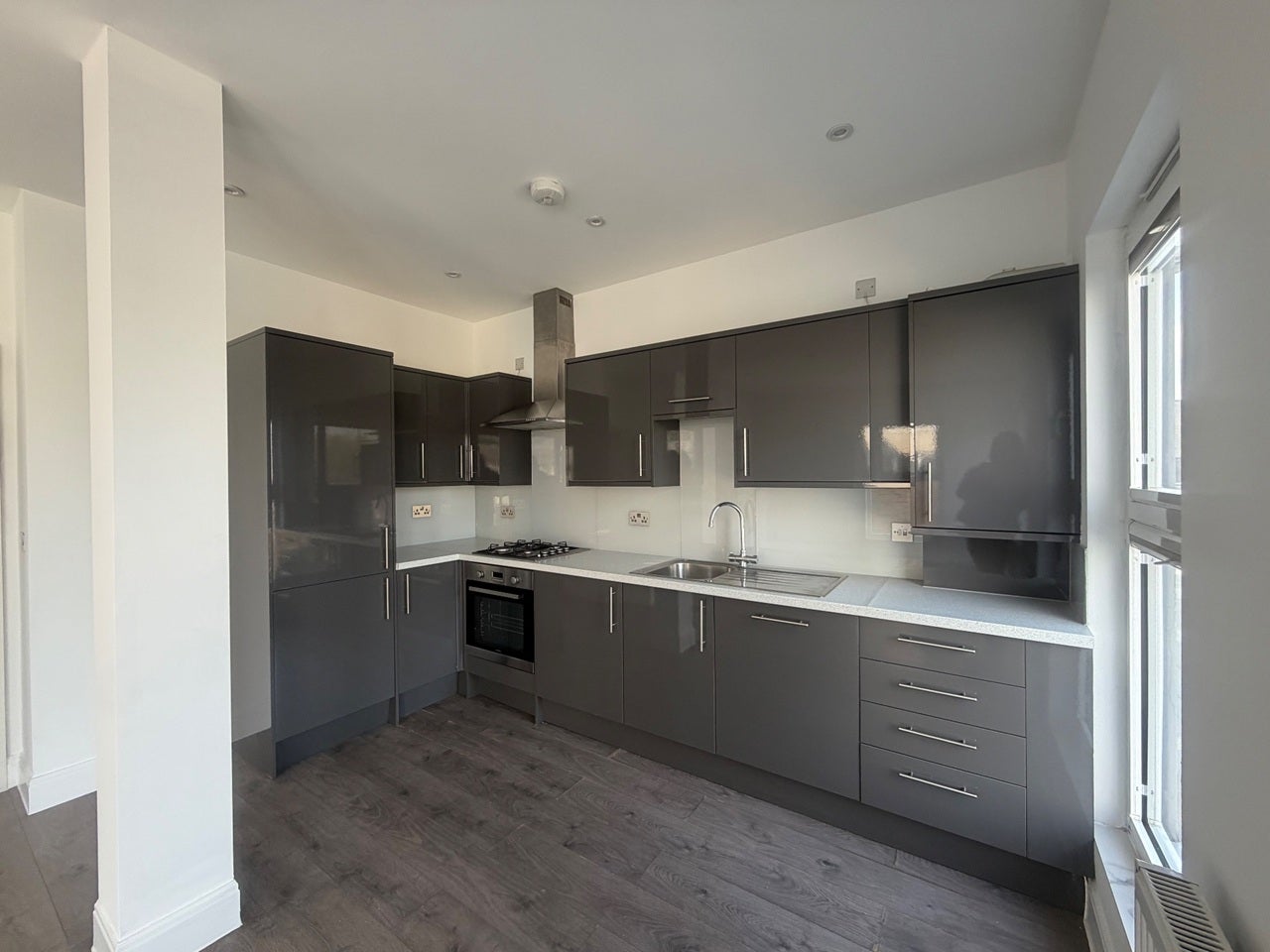 Flat London Road in Greater London