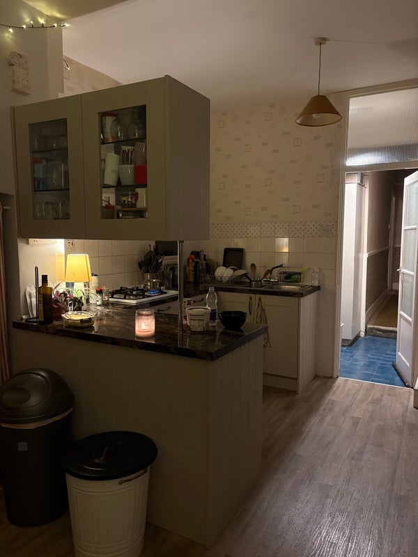 Room Honeybrook Road in Greater London