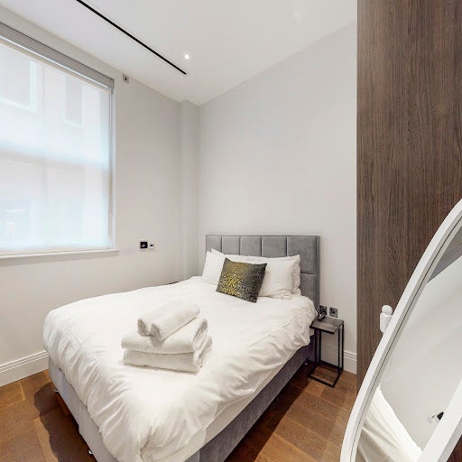Flat Chancery Lane in City of London