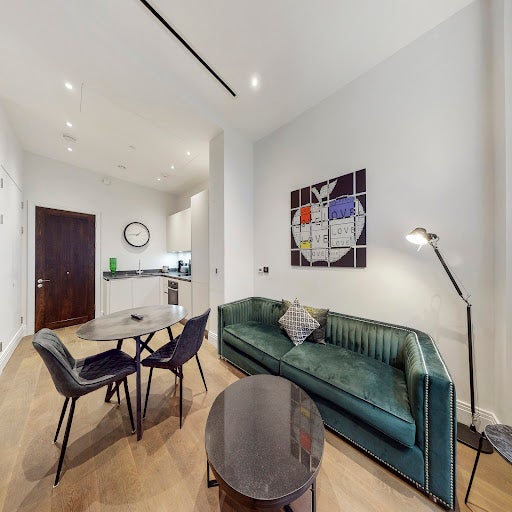 Flat Chancery Lane in City of London