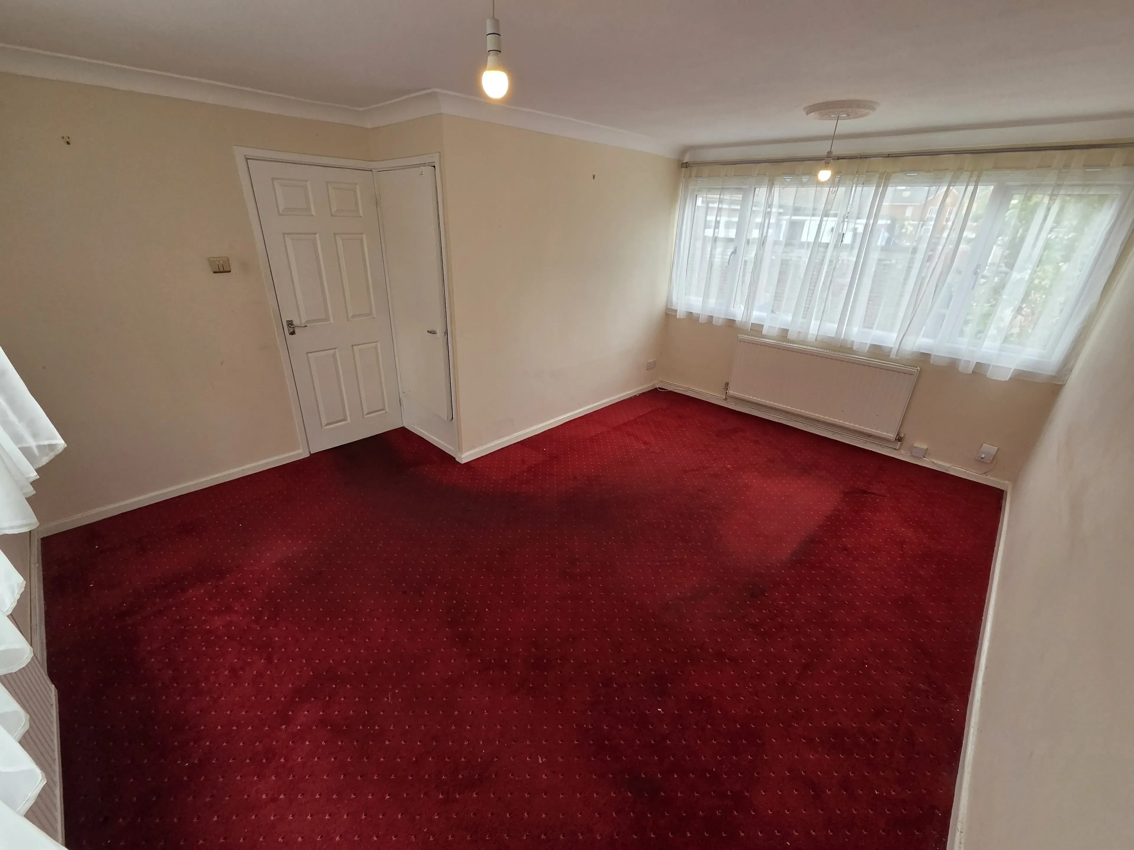 House Thrales Close in Luton