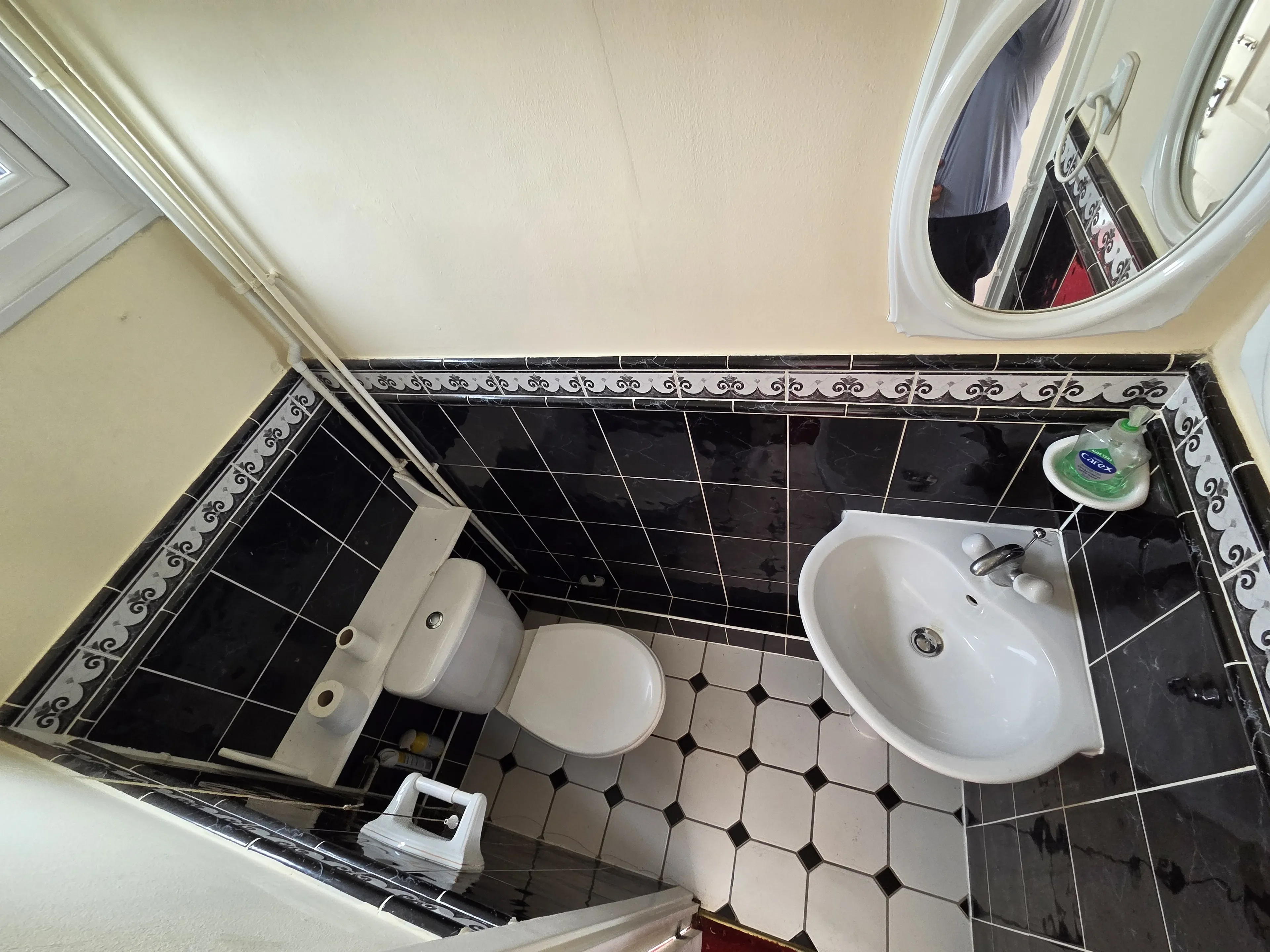 House Thrales Close in Luton
