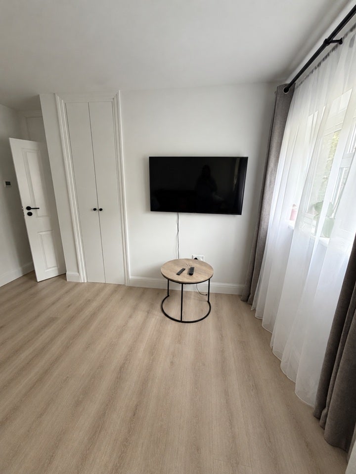 Room The Bittoms in Greater London