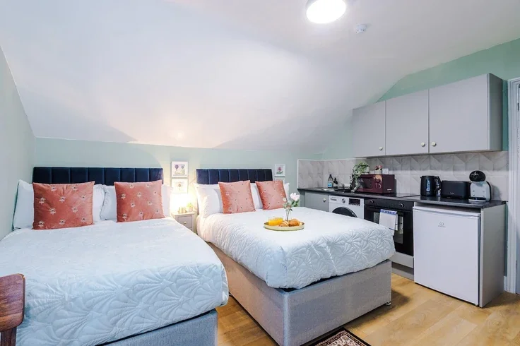 Room Park Drive in Royal Leamington Spa