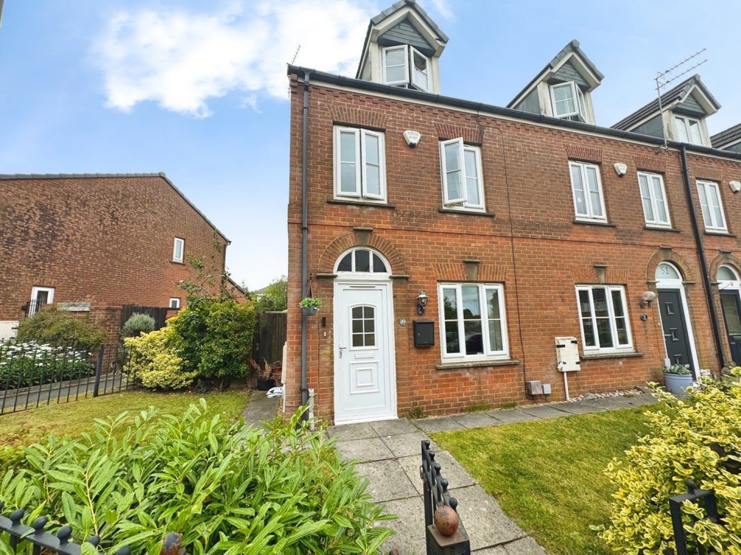 House Hall Villa Lane in Doncaster