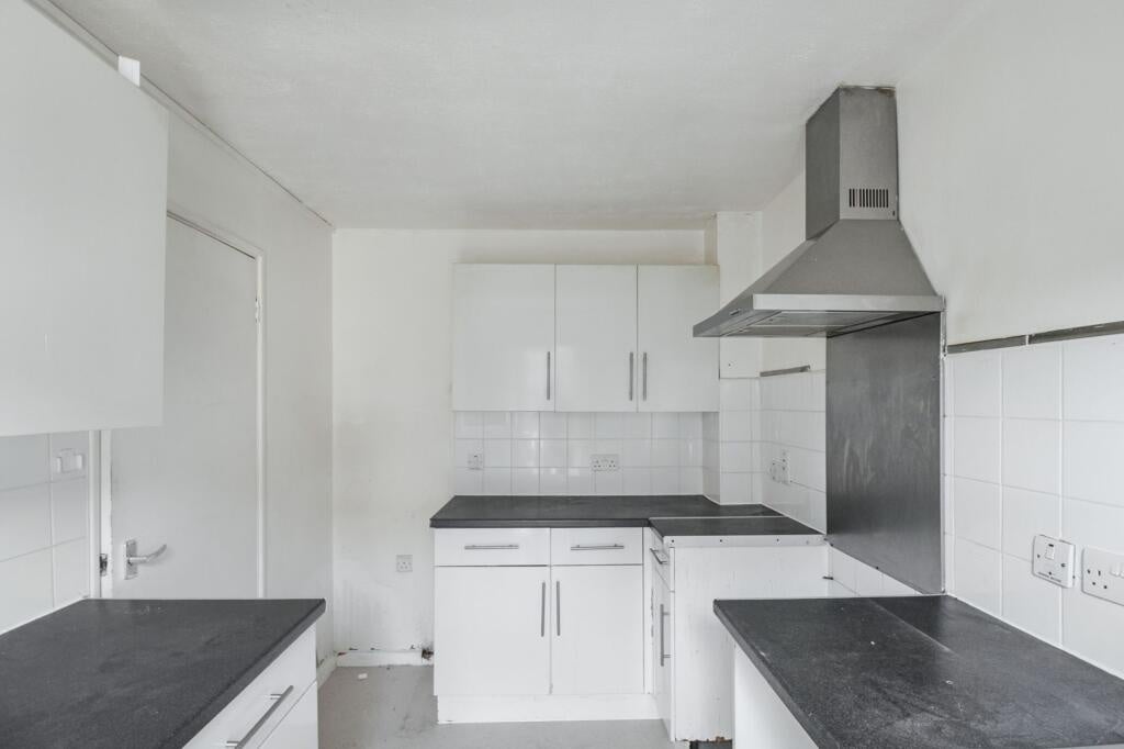 House Oakley Close in Greater London