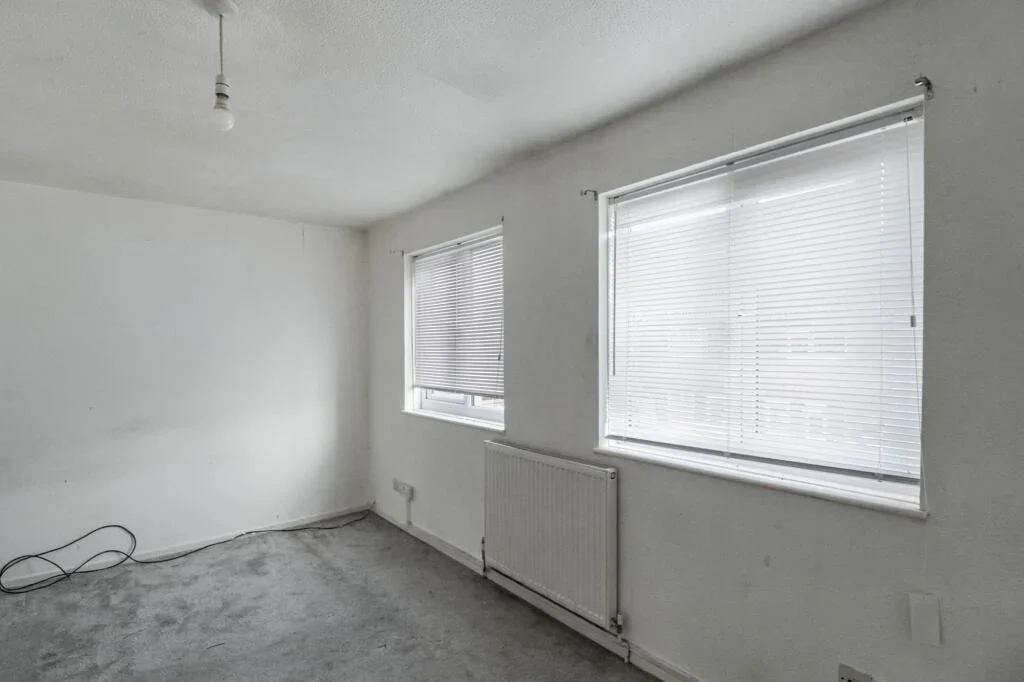 House Oakley Close in Greater London