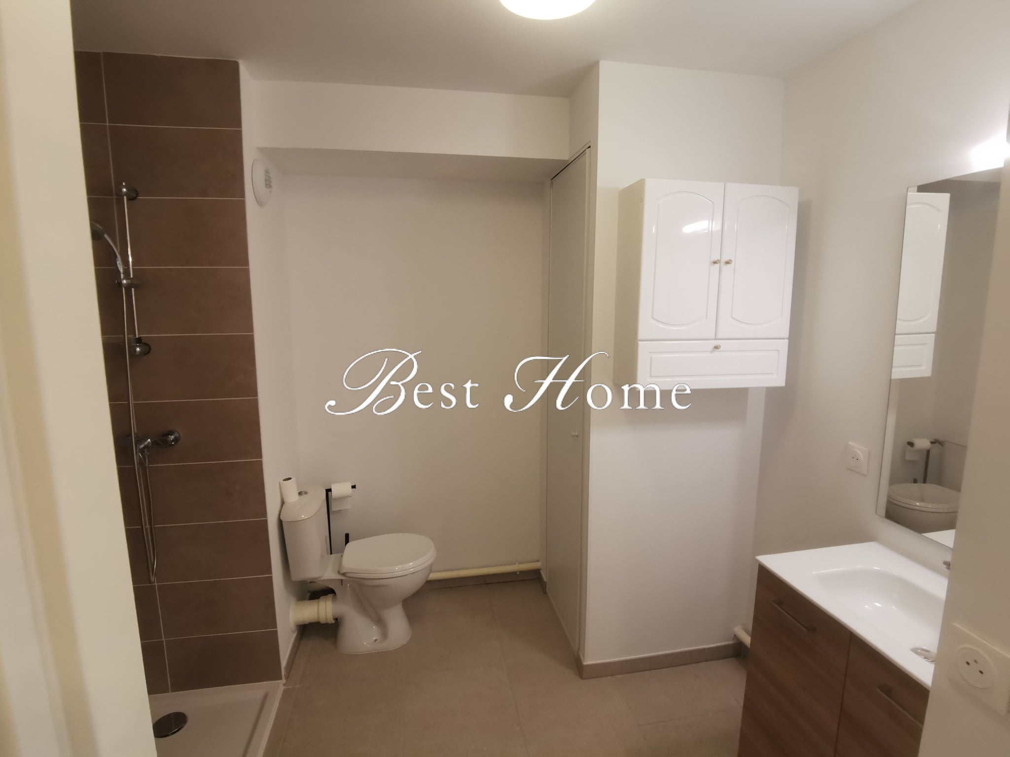 Appartement Place Questel à Nîmes