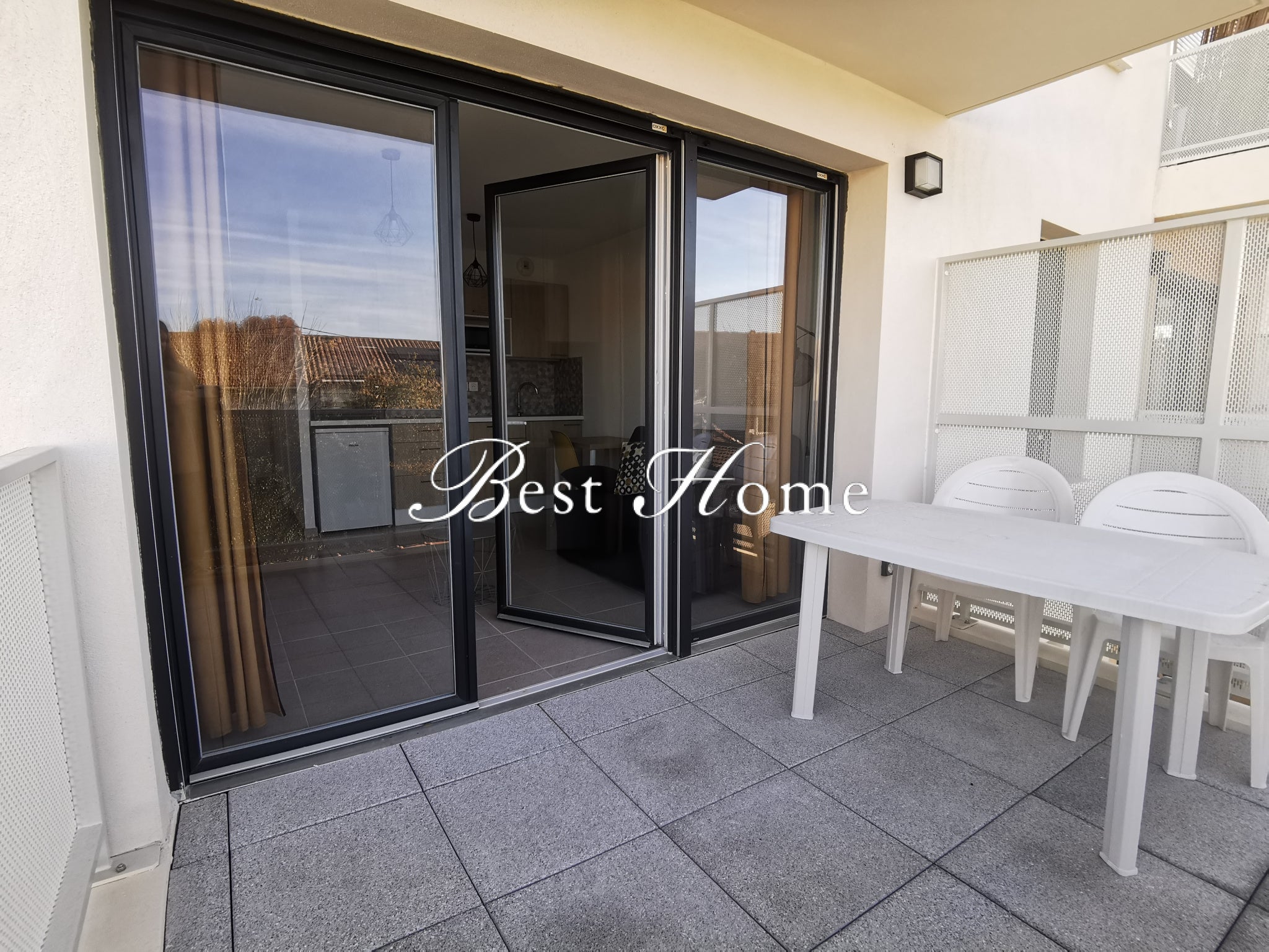 Appartement Place Questel à Nîmes