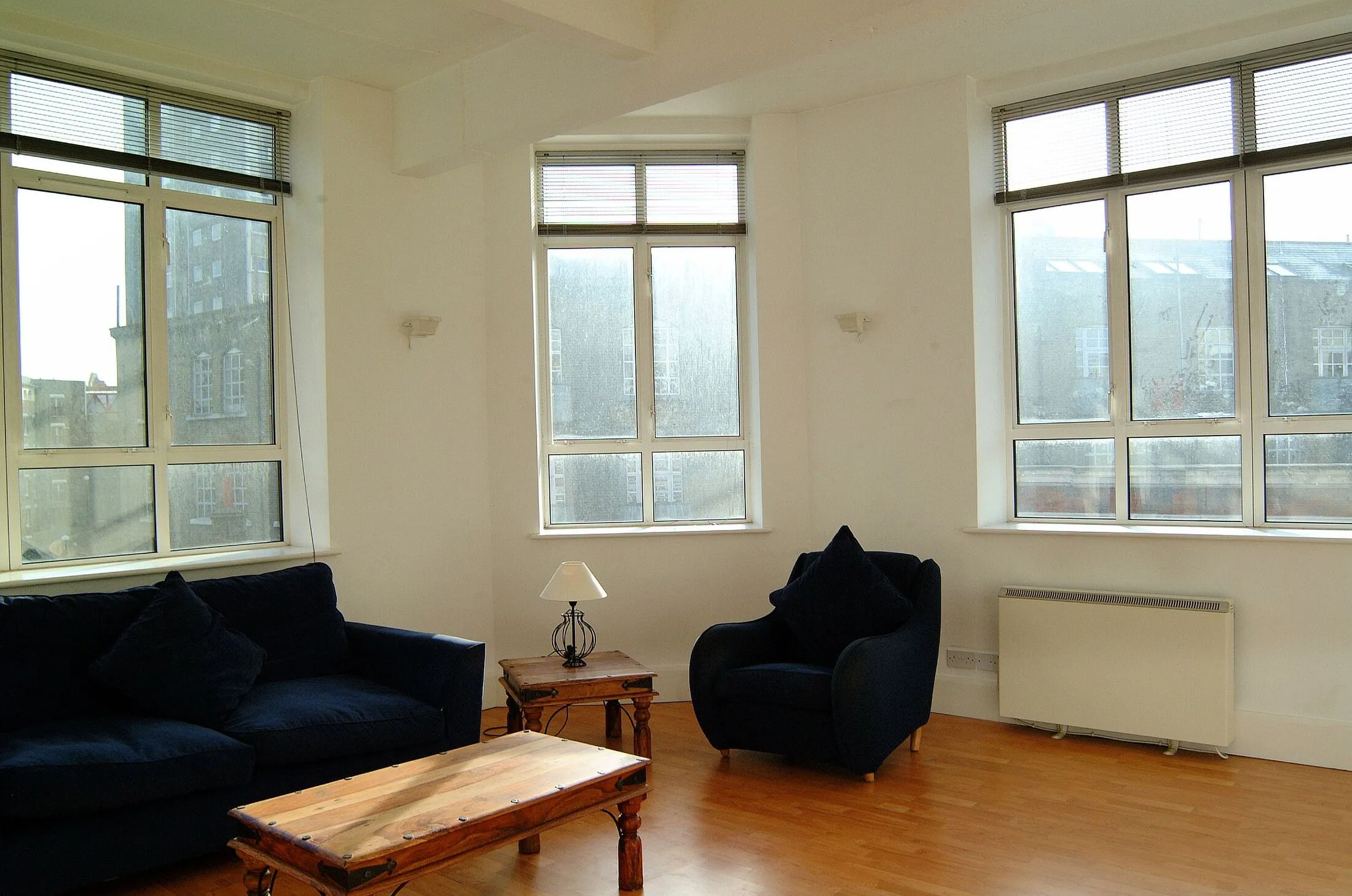Flat Dingley Road in Greater London