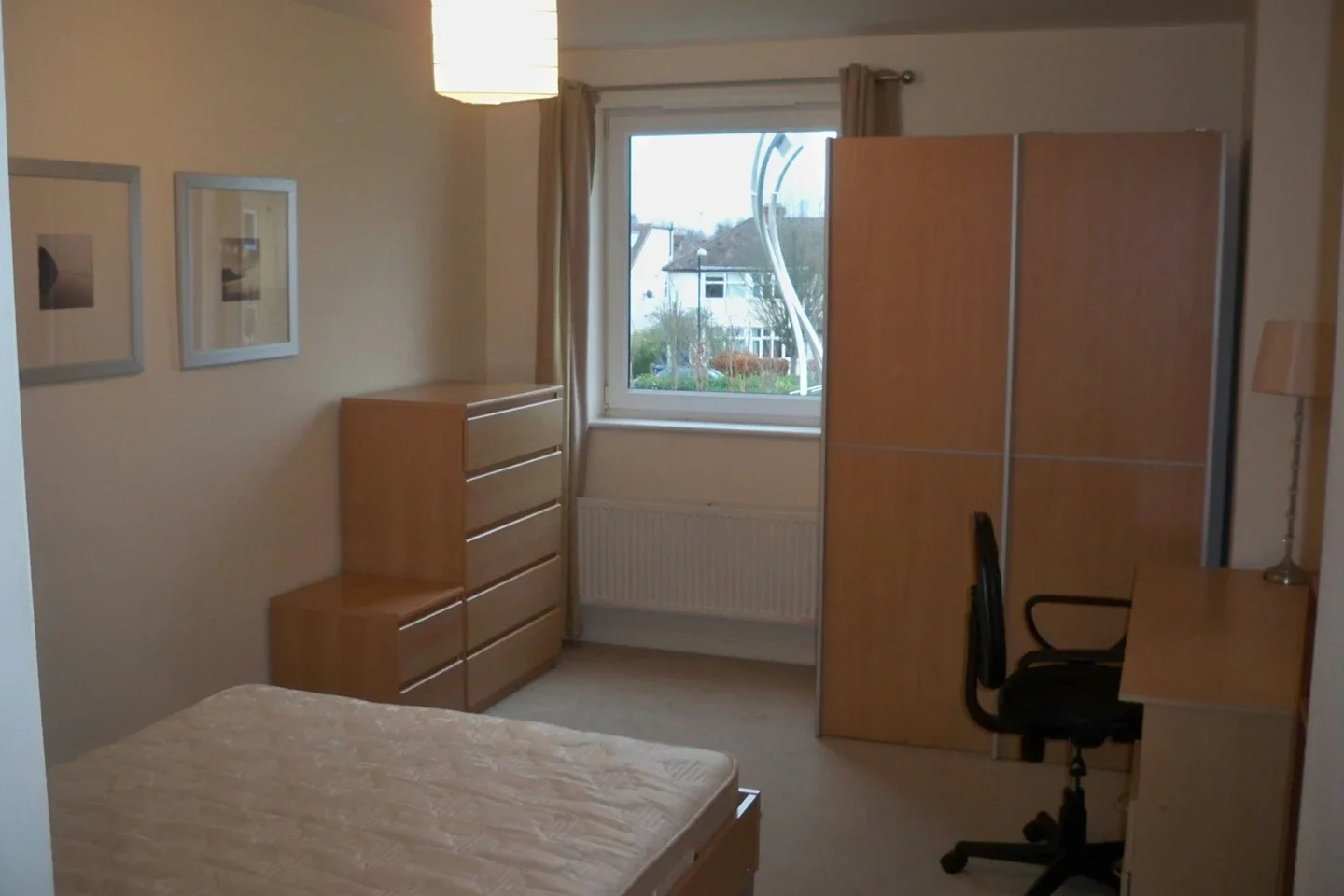 Flat Hampden Gardens in Cambridge