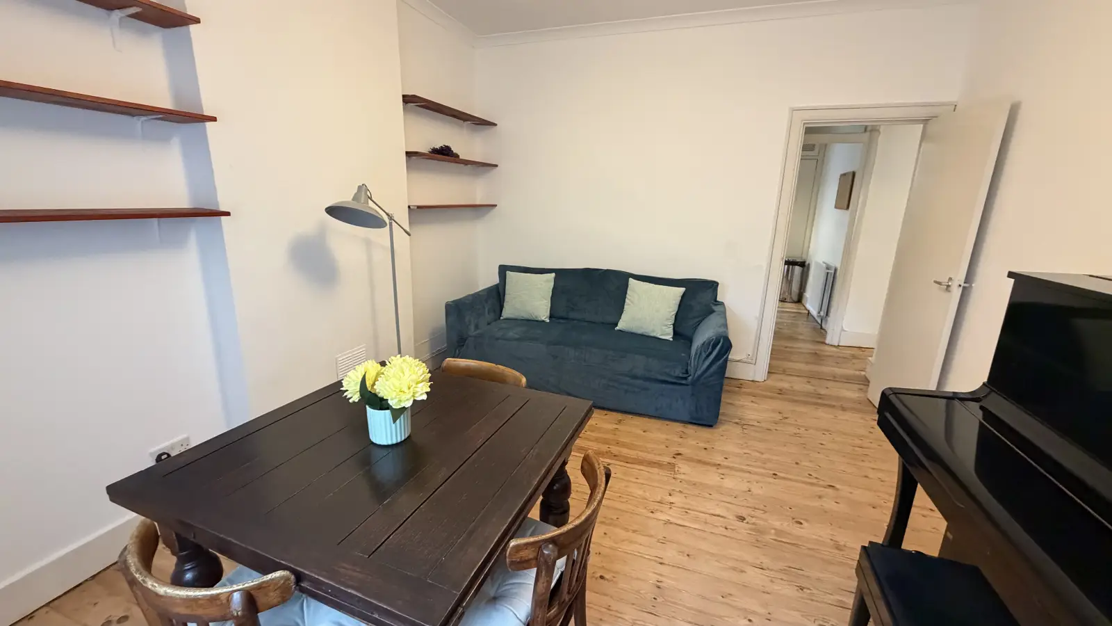 Flat Comeragh Road in Greater London