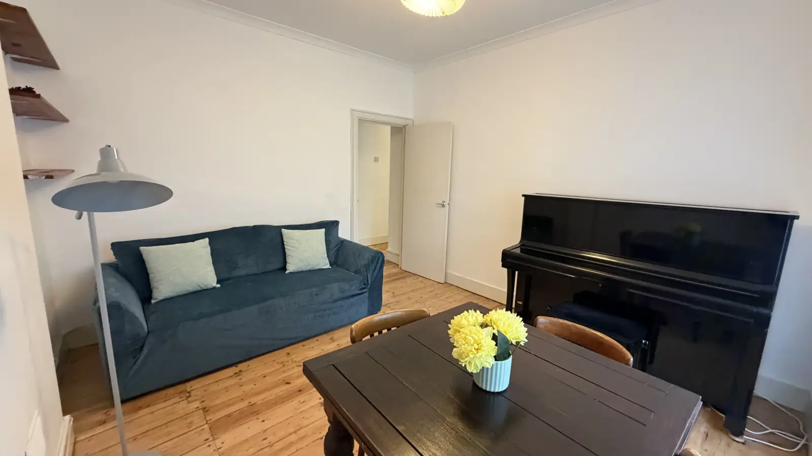 Flat Comeragh Road in Greater London