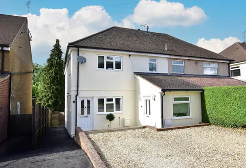 Flat Mountfield Road in Dacorum