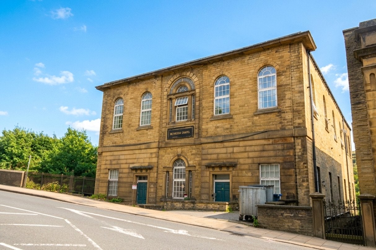Flat Chapel Lane in Calderdale