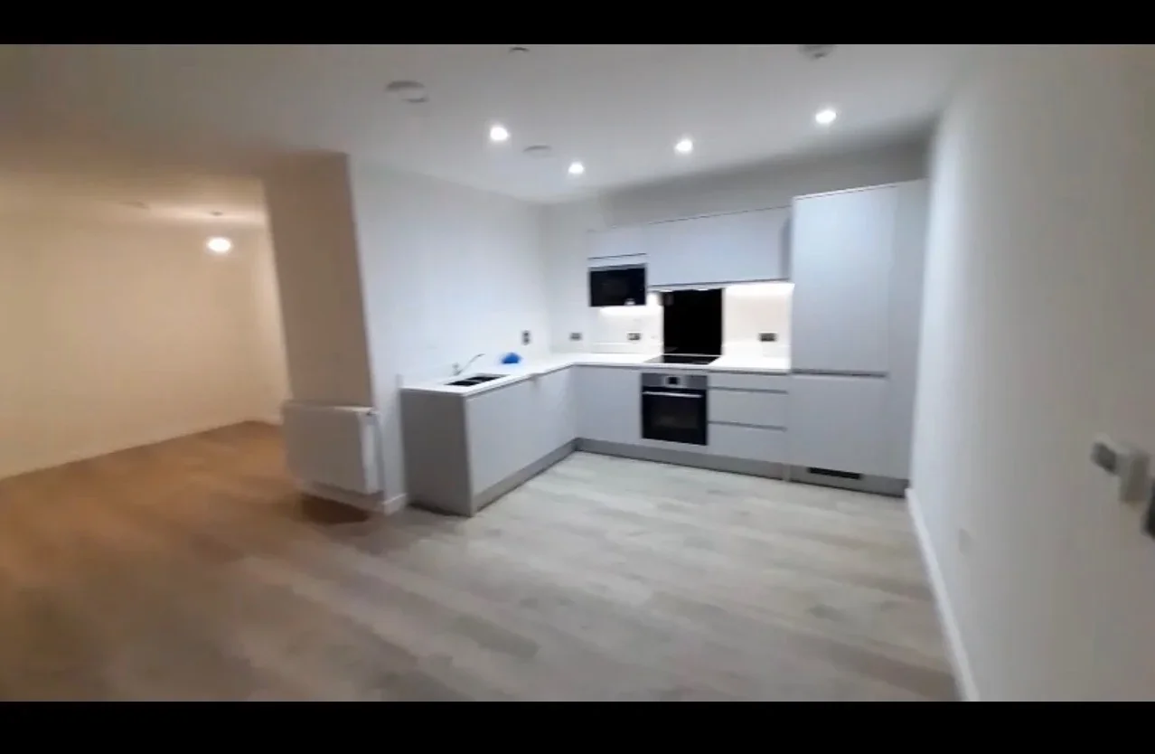 Room Goodmayes Avenue in Greater London
