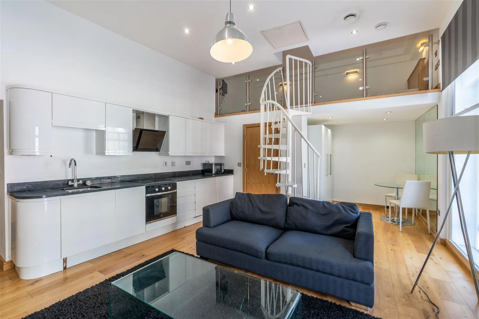 Flat Grainger Street in Newcastle upon Tyne