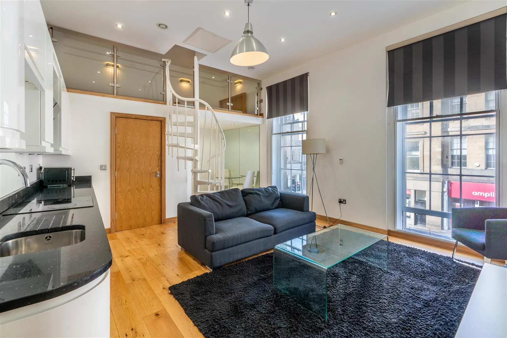 Flat Grainger Street in Newcastle upon Tyne