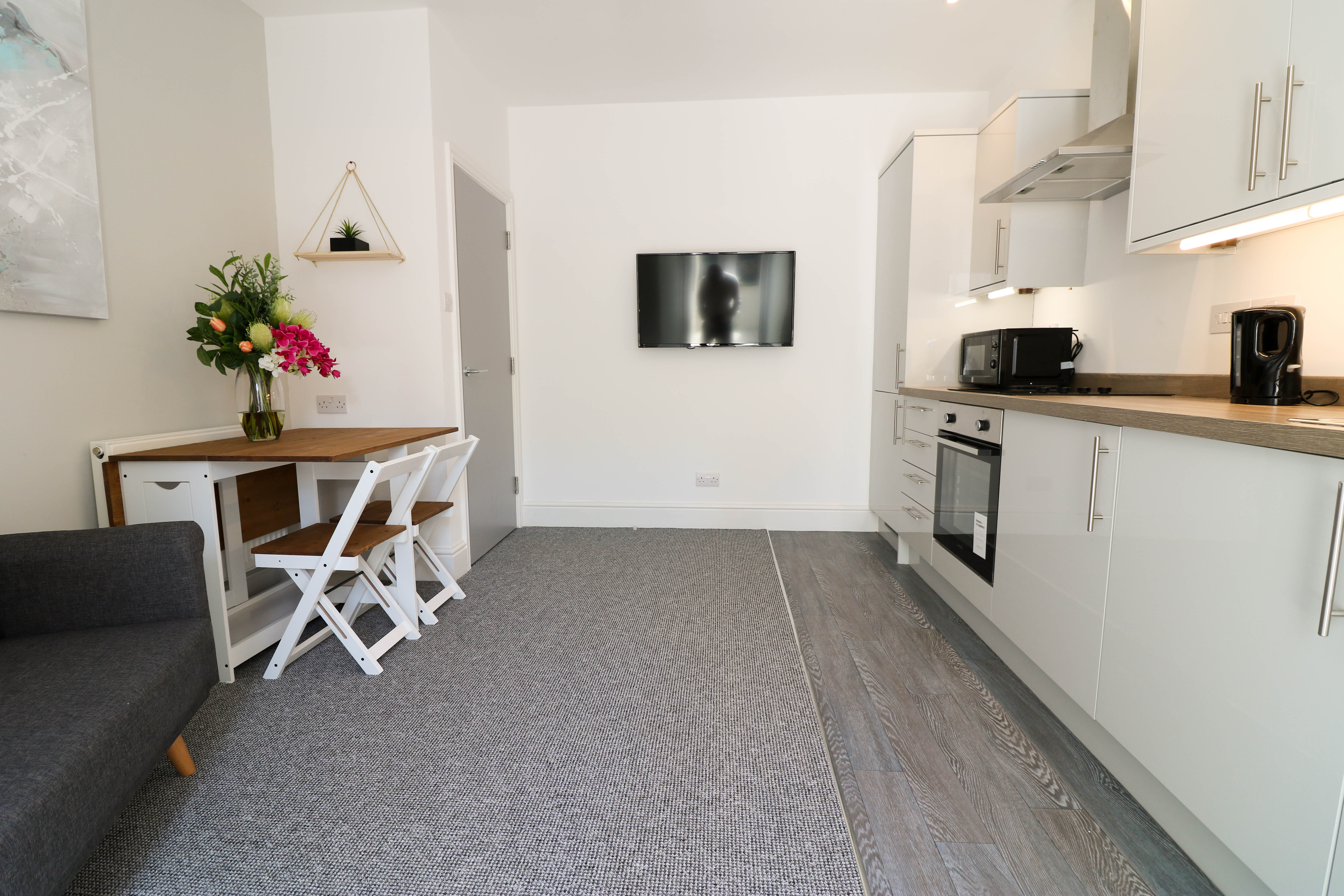 Flat Greenbank Road in Plymouth