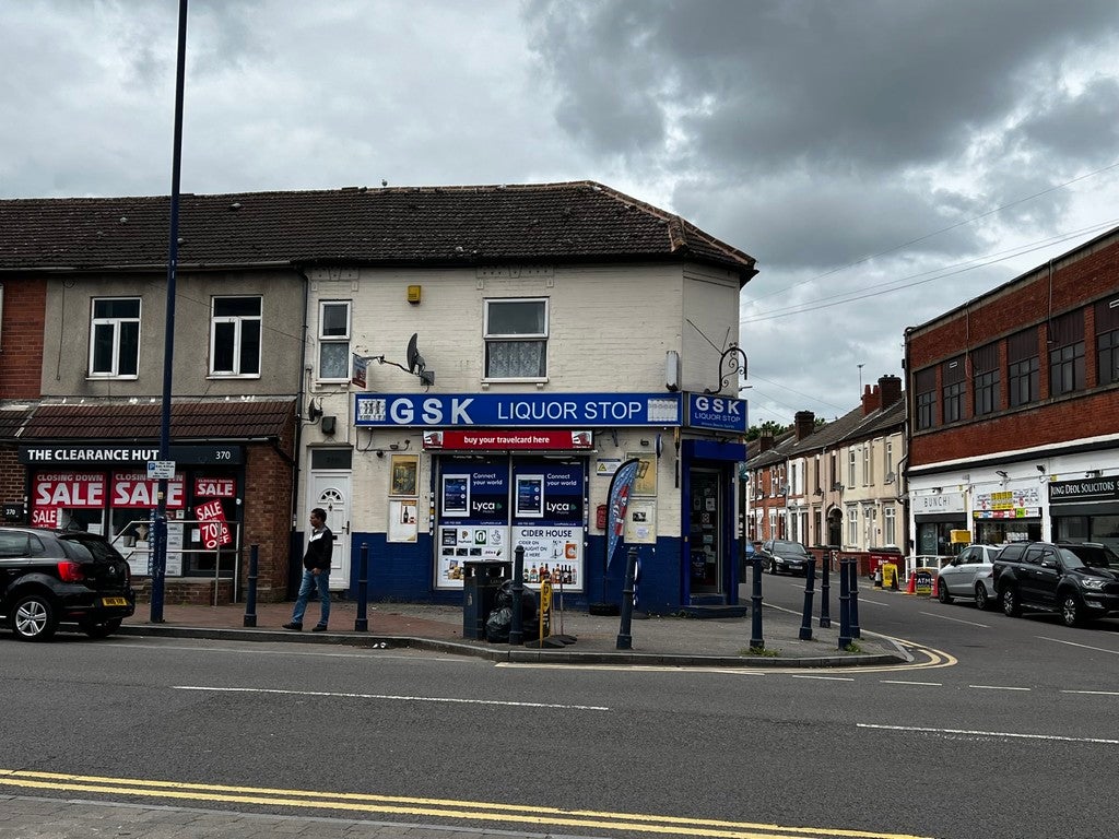 Flat Penn Road in Wolverhampton