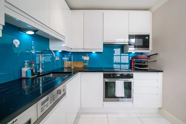 Flat Gough Square in City of London