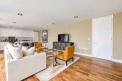 Flat Fulham Road in Greater London