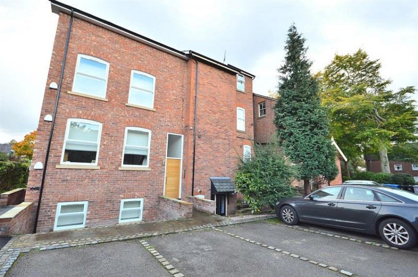 Flat Washway Road in Trafford