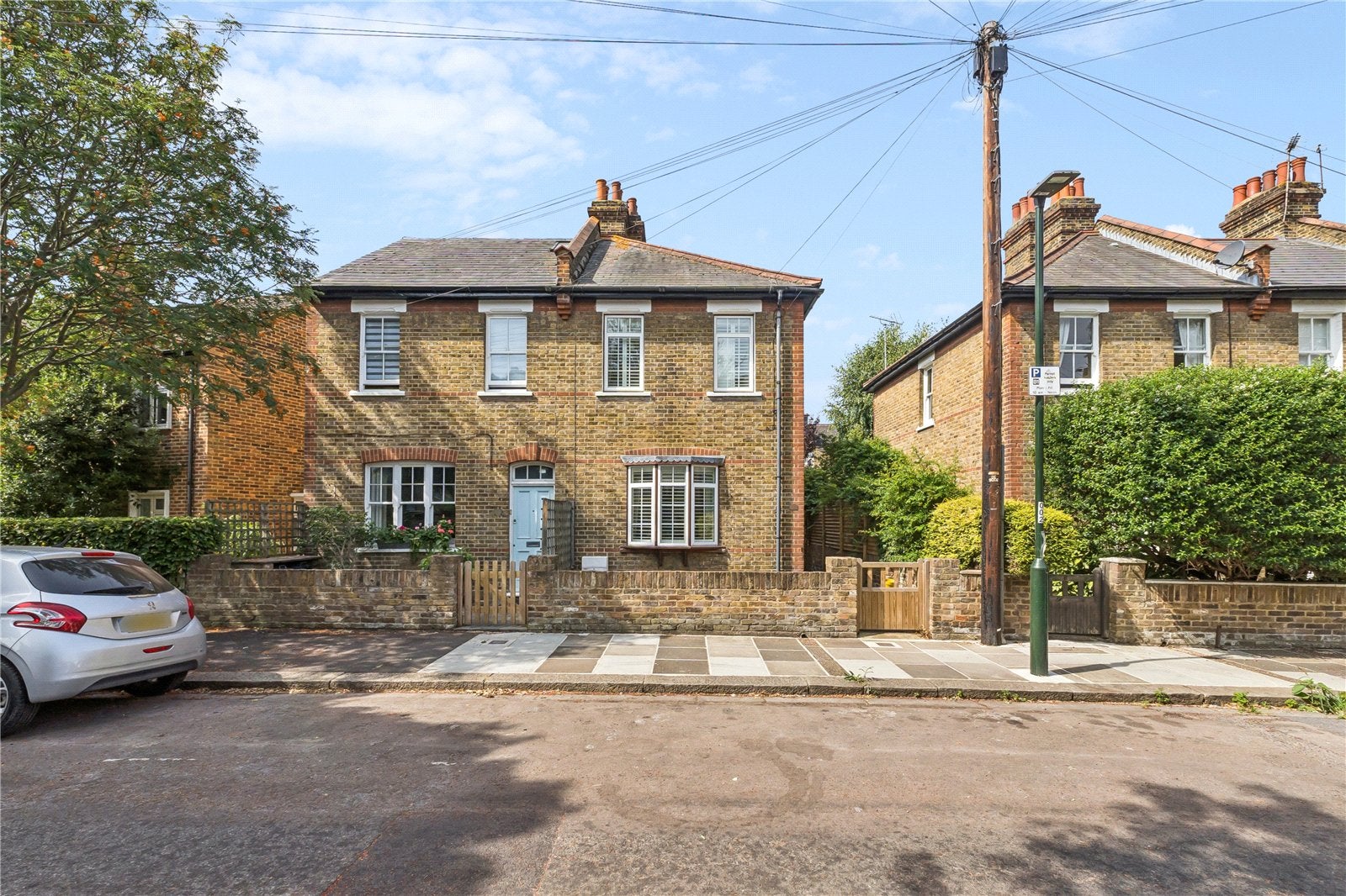 House Limes Avenue in Greater London