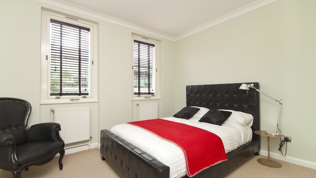 Flat Ebury Street in City of Westminster