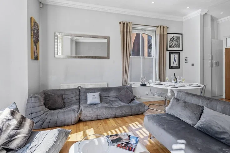Flat Bedford Road in Greater London