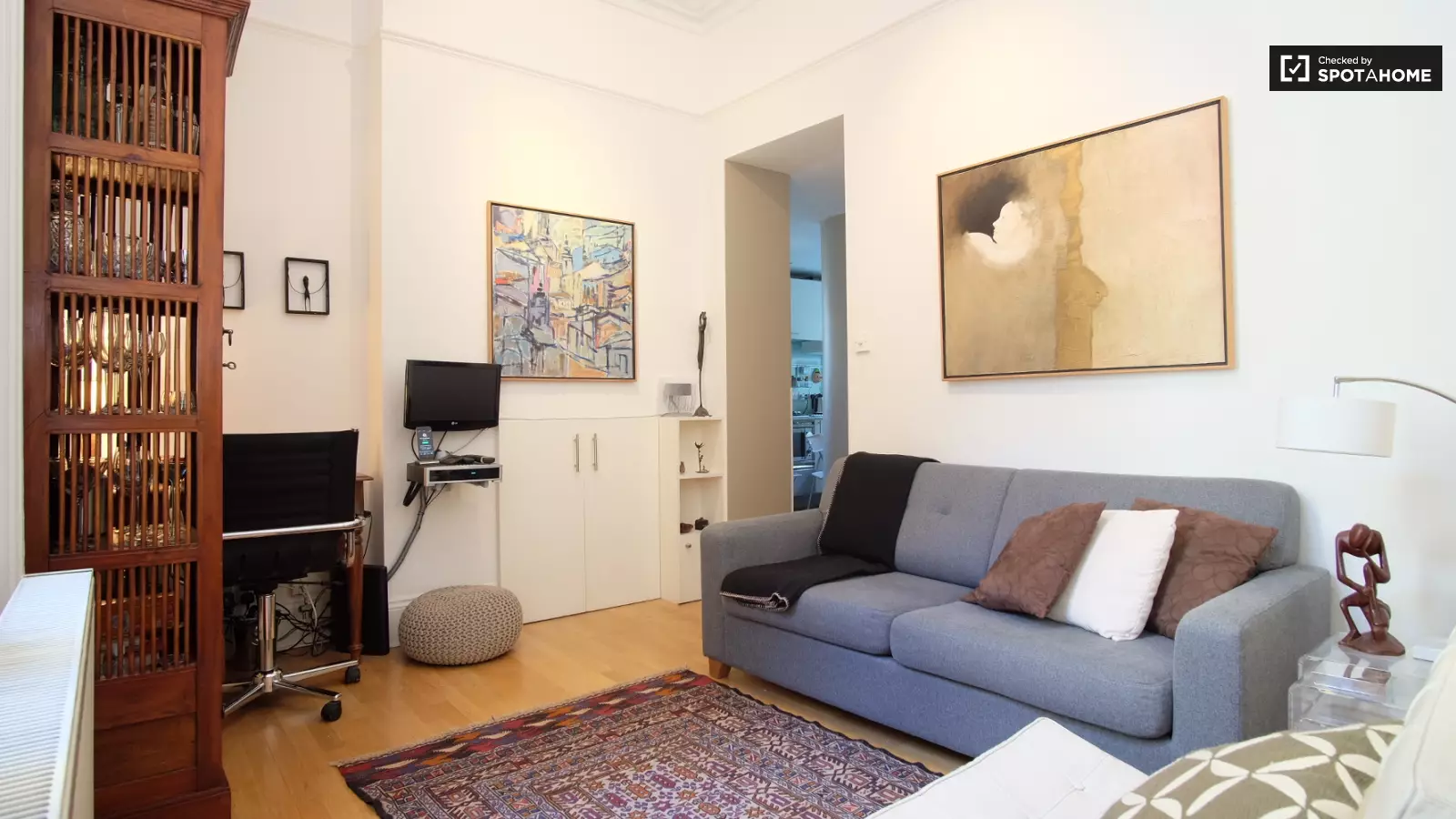 Flat Thurlow Road in Greater London