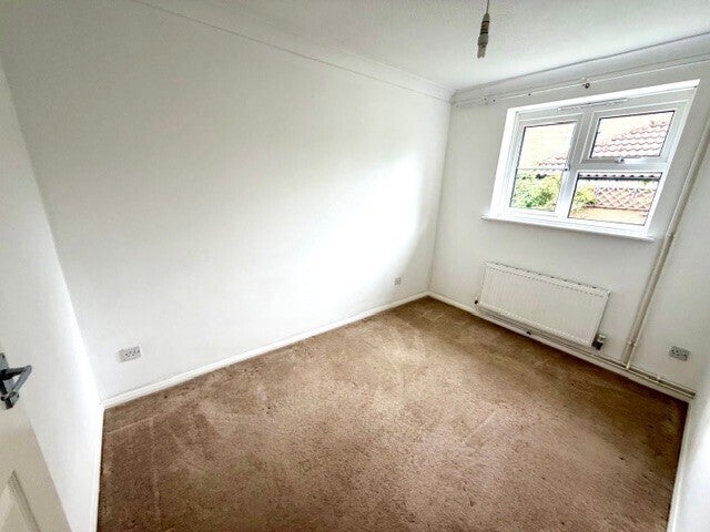 Flat Mulberry Gardens in Witham