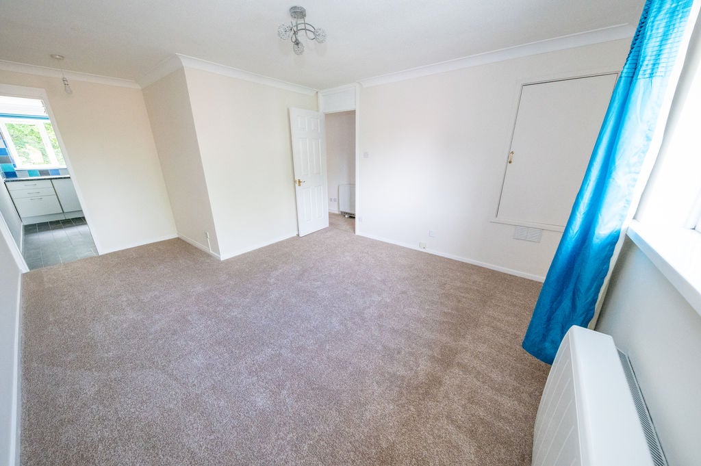 Flat Nerissa Close in Waterlooville