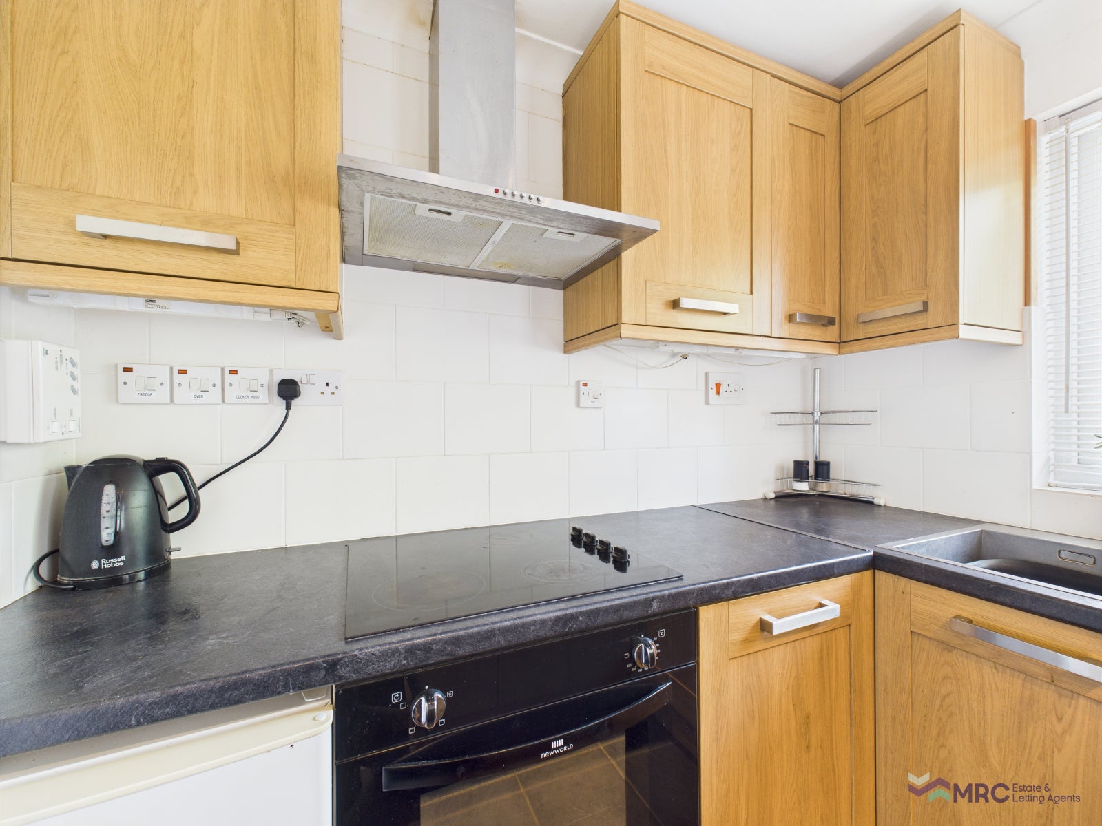 Flat Greylees Avenue in Hull