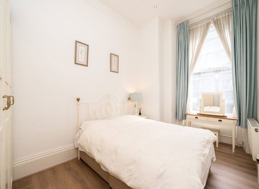 Flat Cromwell Road in Greater London