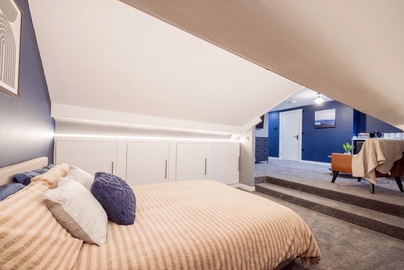 Room Hornby Street in Crosby