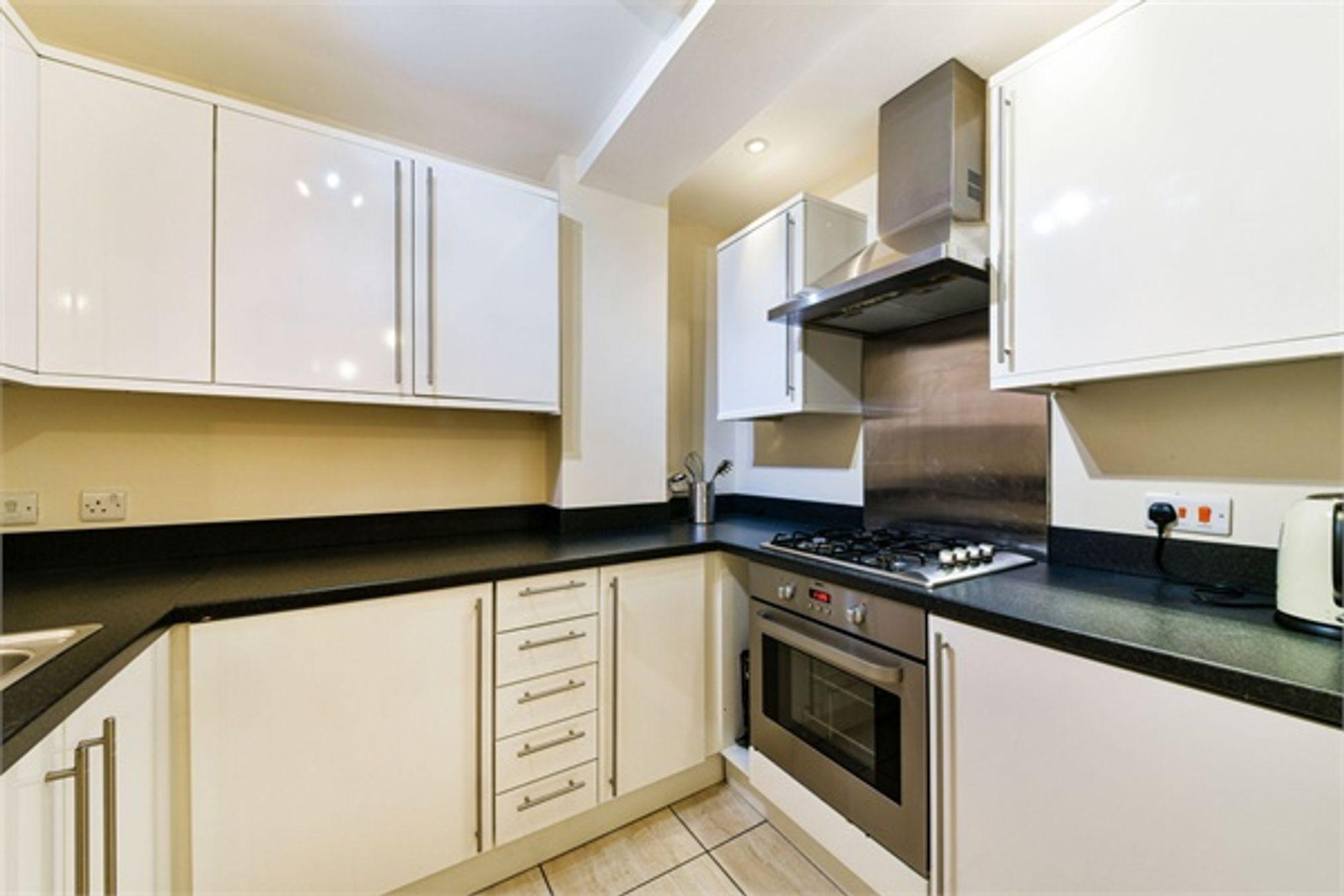 Flat Walton Road in Elmbridge