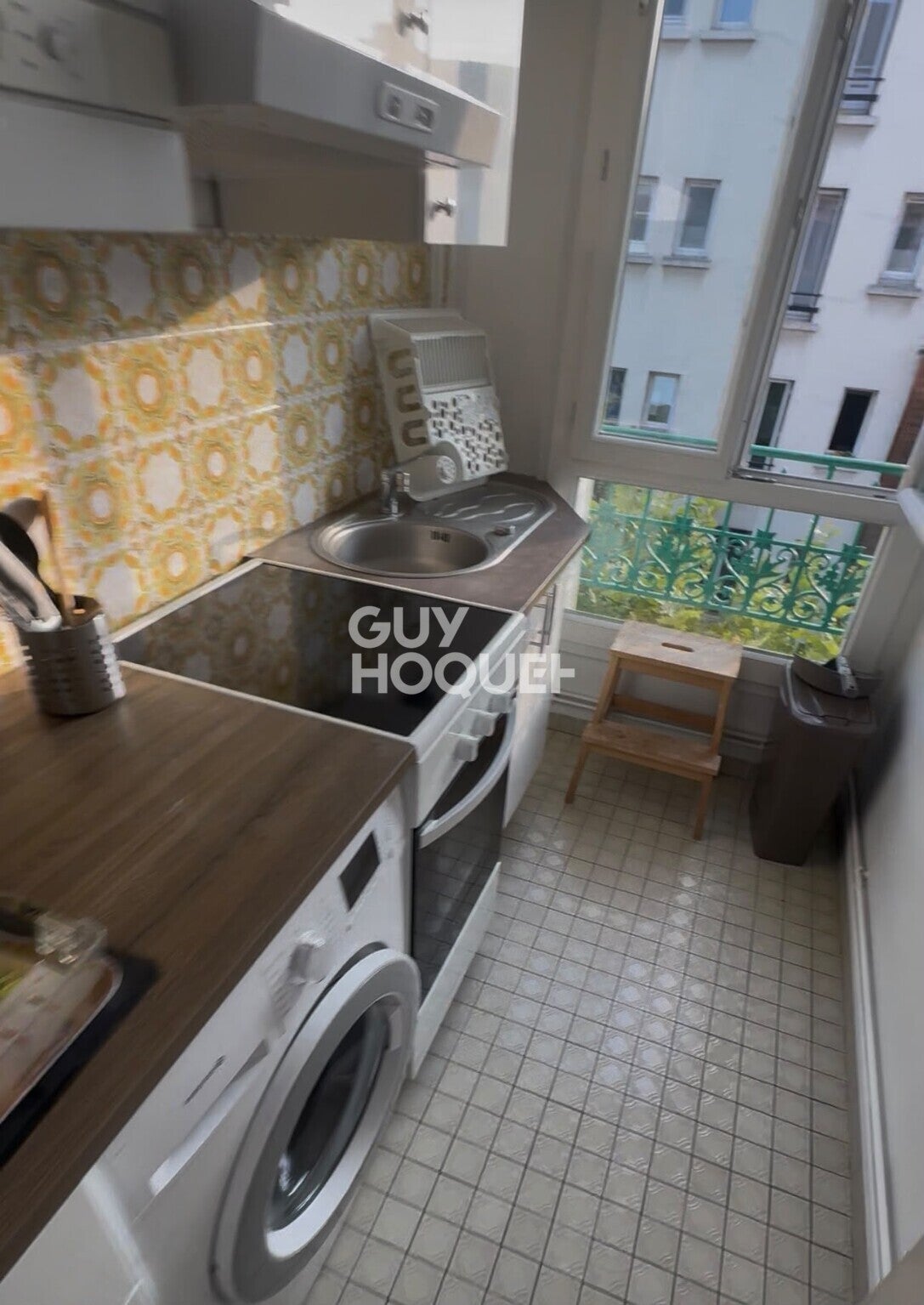 Flat Rue Carves in Montrouge
